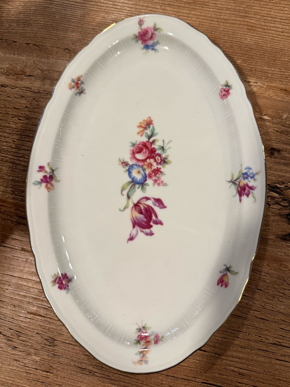 Sussie Langenthal Oval Plate in Chateau pattern 1950 gold trimmed scalloped edge